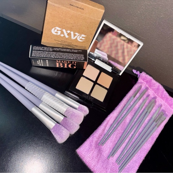 GXVE & MORPHE MAKEUP BUNDLE - Picture 9 of 13
